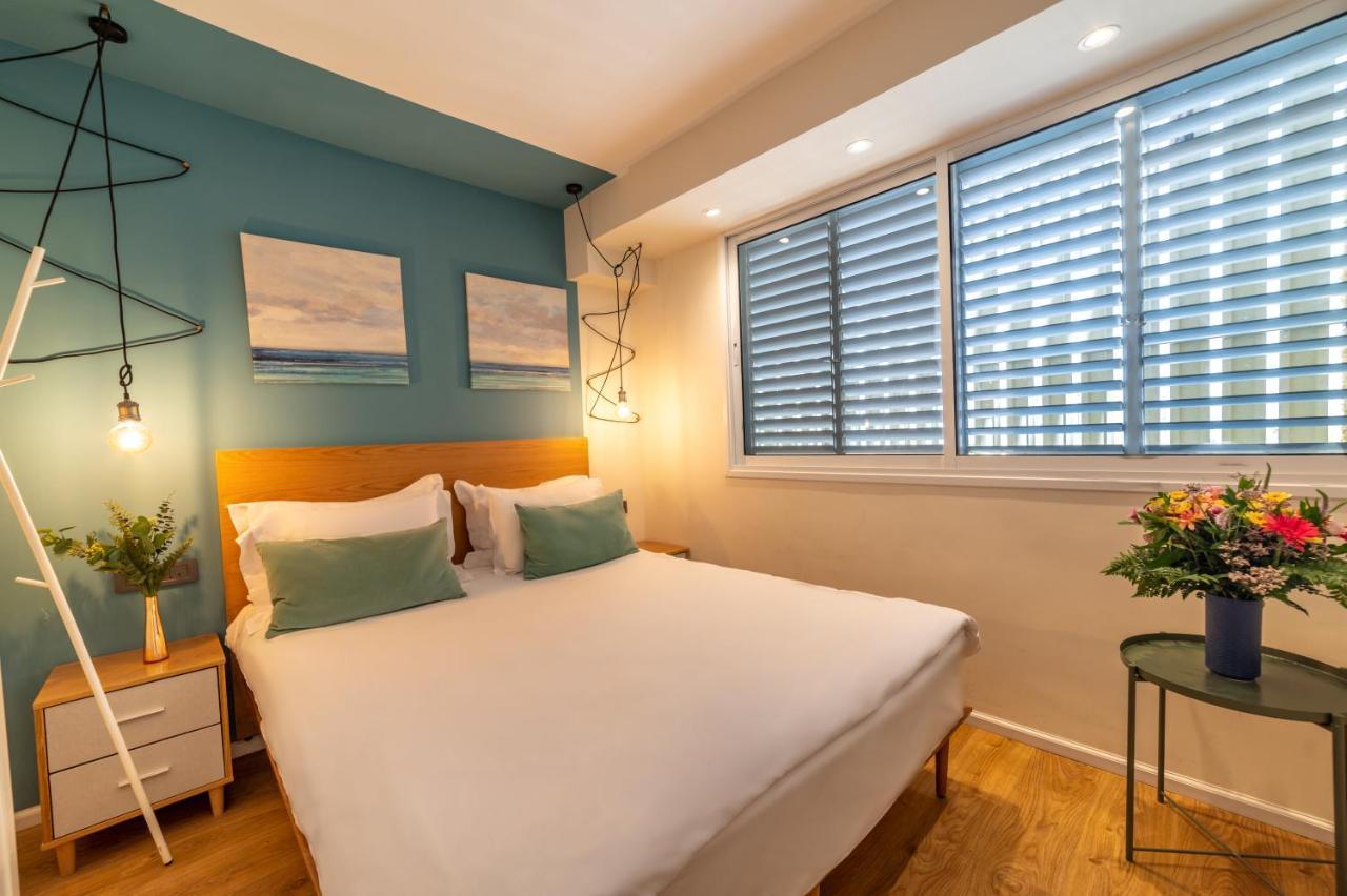 The Six Days Stylish One Bedroom Apartment